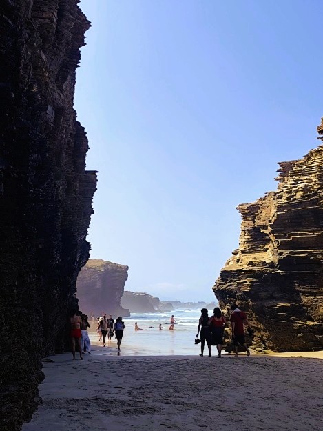 Playa de las Catedrales Image